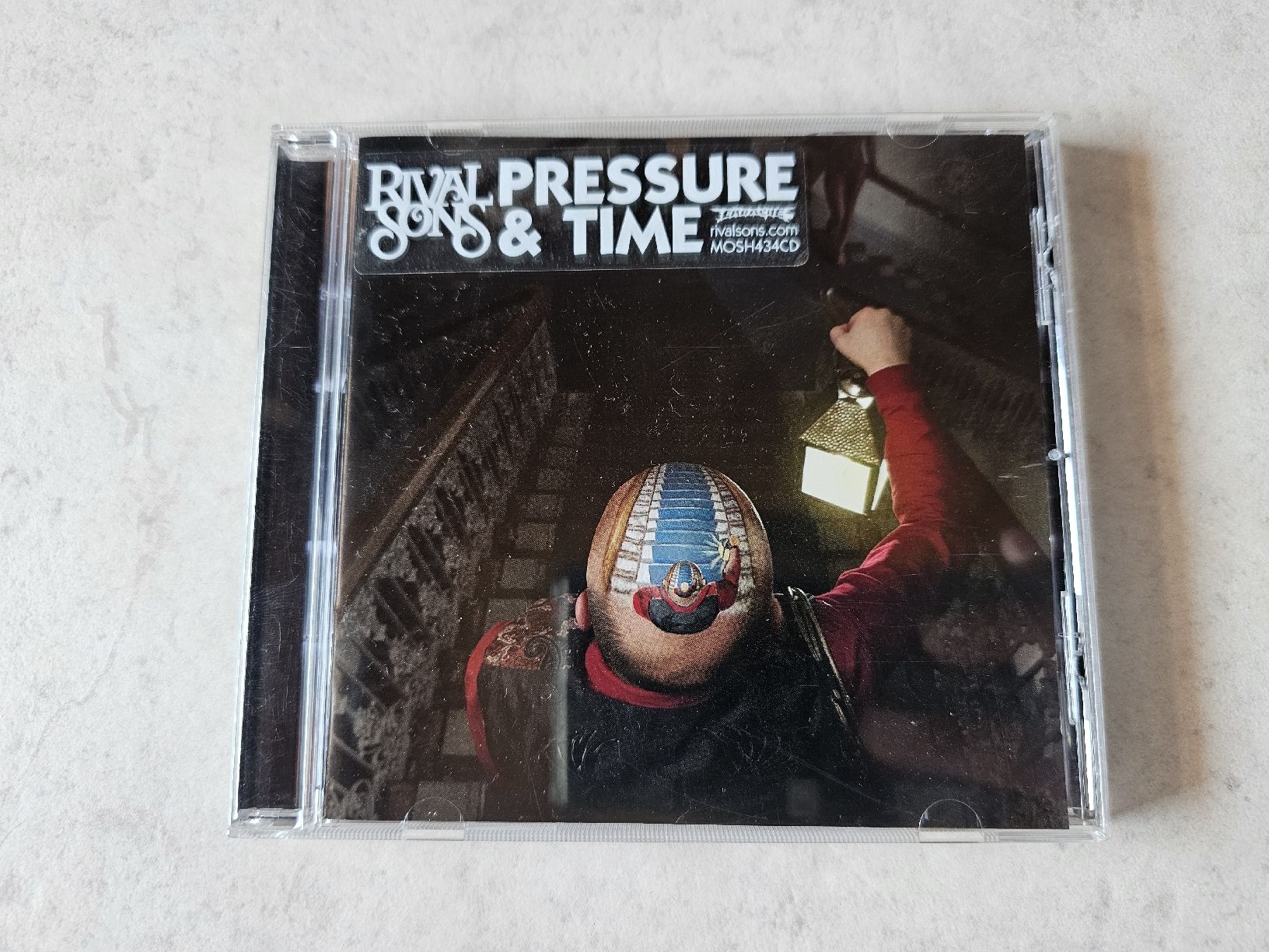 CDs: Rival Sons  -  Pressure & Time – Gebraucht aus Schneisingen von backstore24