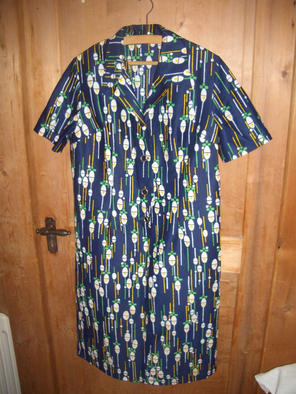 Vestiti: Kleid dunkelblau mit Muster kurzarm Grösse 46 – Usato da Präz venduto da Eroberto