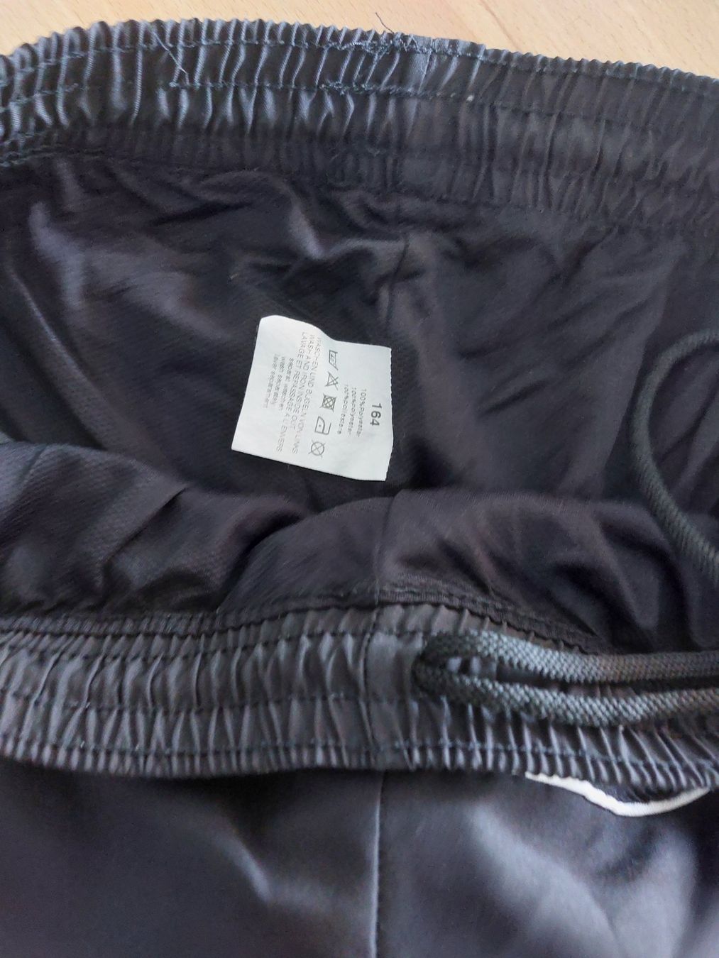 Crosswave Canottiere & Pantaloni: Short de vélo Crosswave gr.164 noir – Usato da Delémont venduto da Petitlutin 2