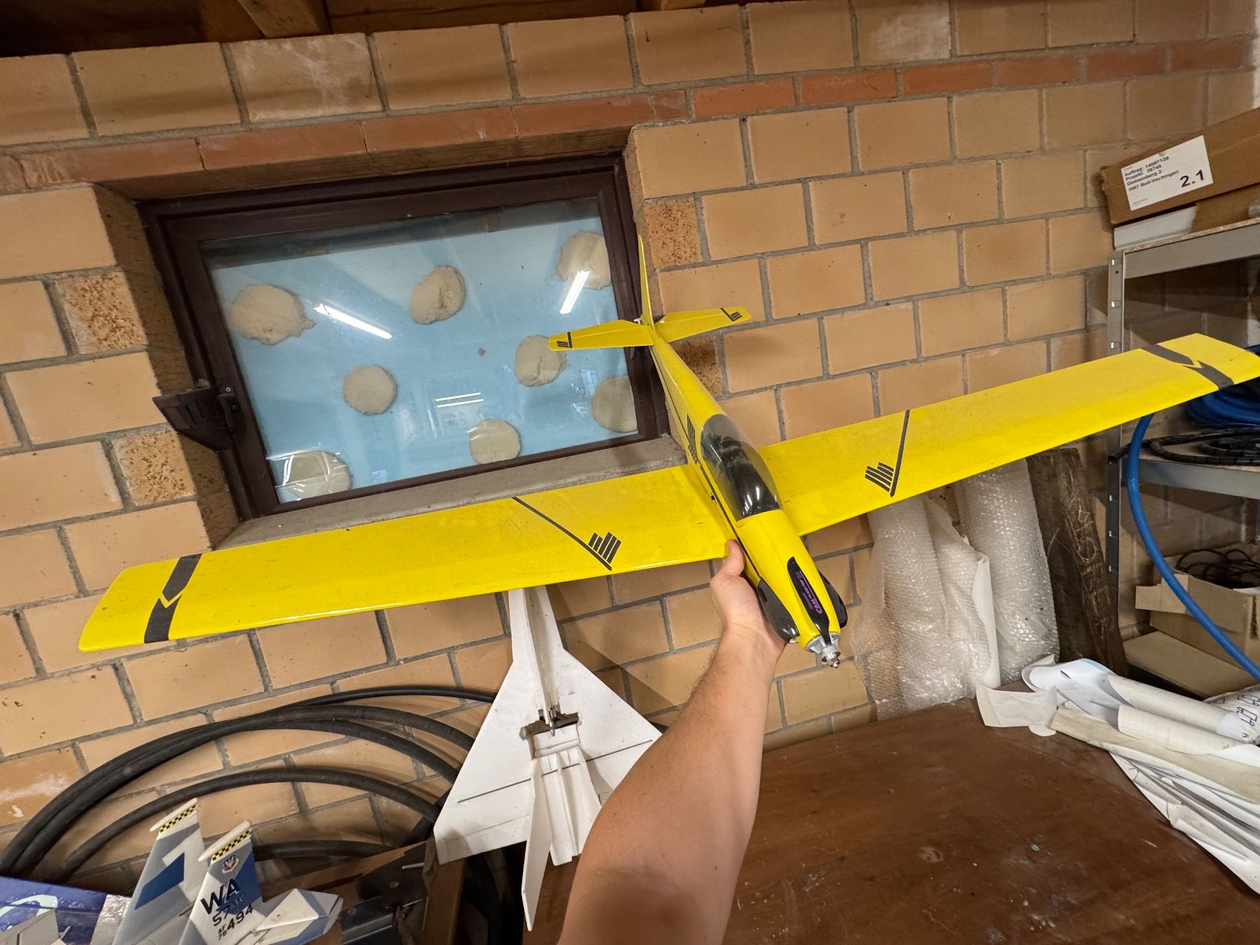 Modellismo RC: Modellflugzeug Balsaholz Spannweite ca. 1.5m – Usato da Oeschenbach venduto da Cyrax01 2