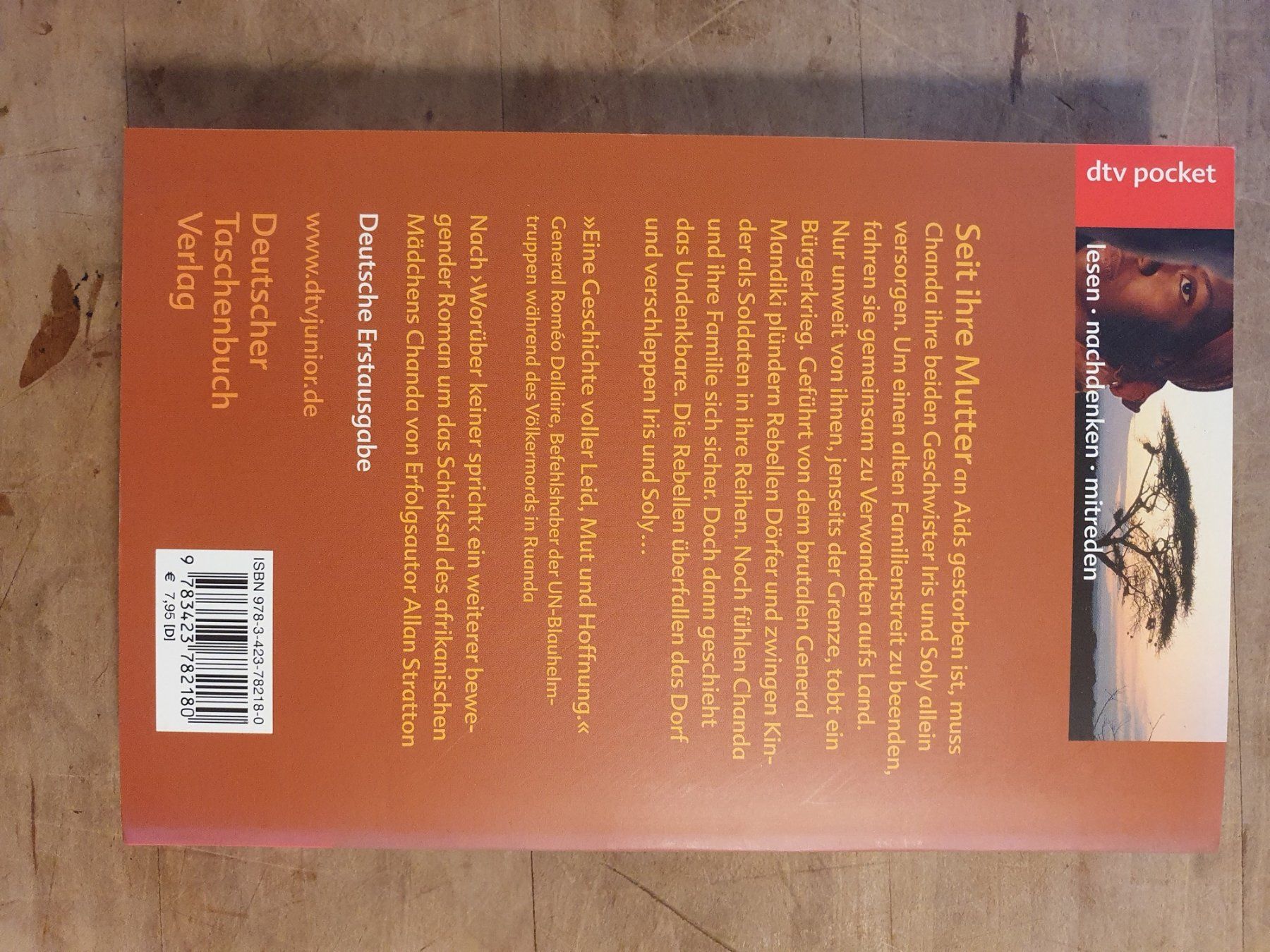 Bücher: Chandas Krieg Allan Stratton DTV – Gebraucht aus Zürich von loosebone 1