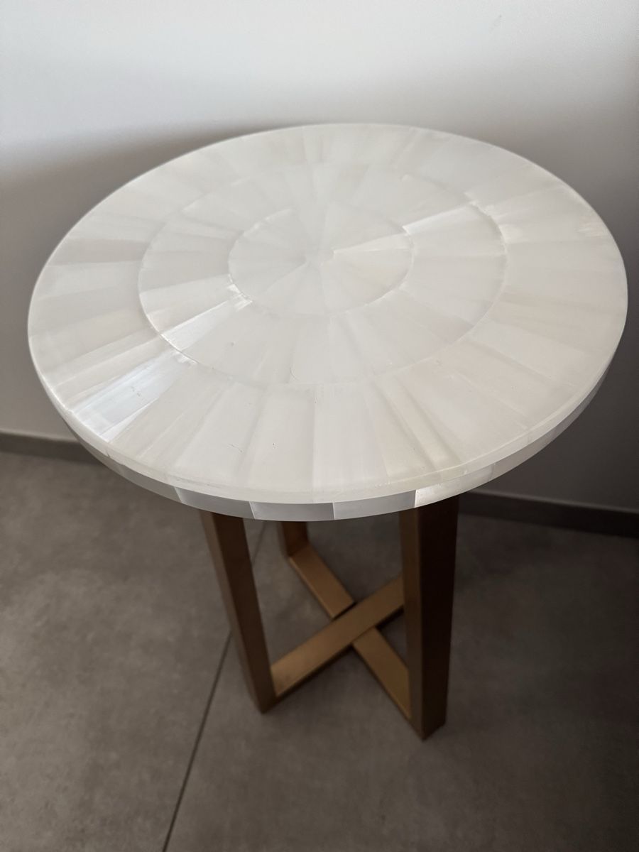 Tavoli: New crystal coffee table – Nuovo (secondo la descrizione) da Uznach venduto da ger_7gvr