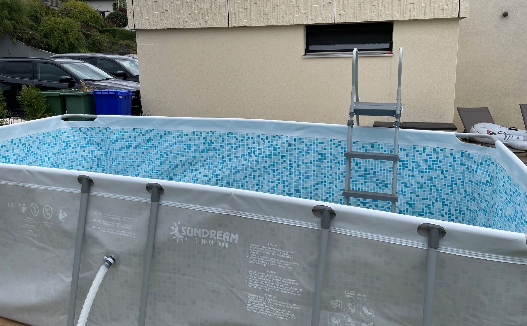 Piscines: Aufstellpool mit Pumpe und Leiter – D'occasion à Biel-Benken BL par Ddrummer 2
