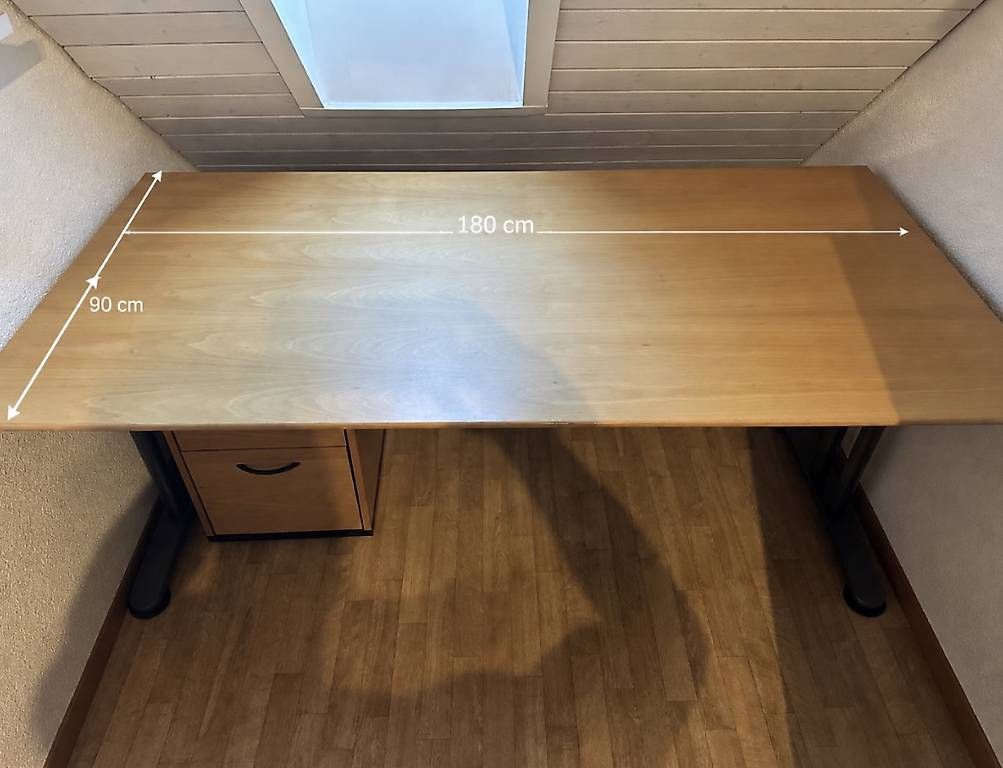 Scrivanie: Büro Tisch Höhenverstellbar – Usato da Frauenfeld venduto da locito09 3