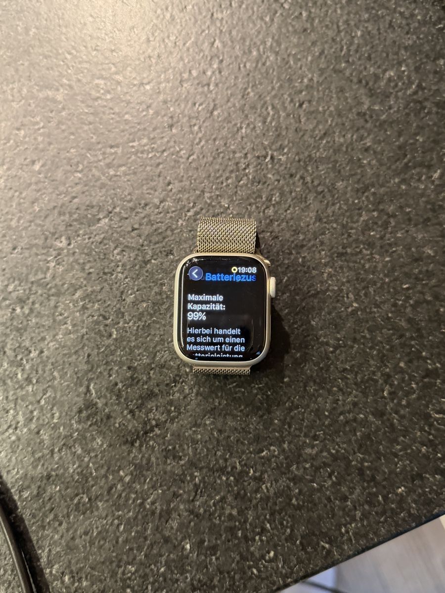 Apple Smartwatch: Apple Watch Series 9 mit GPS – Neu (gemäss Beschreibung) aus Alpnach Dorf von ralphlaurin 3