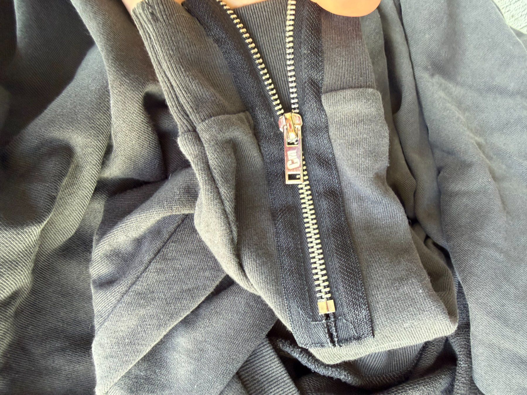 Maglioni & Felpe: Sweatshirt mit Reisverschluss, Grösse s cheap monday – Usato da Riehen venduto da edu_92w7 7