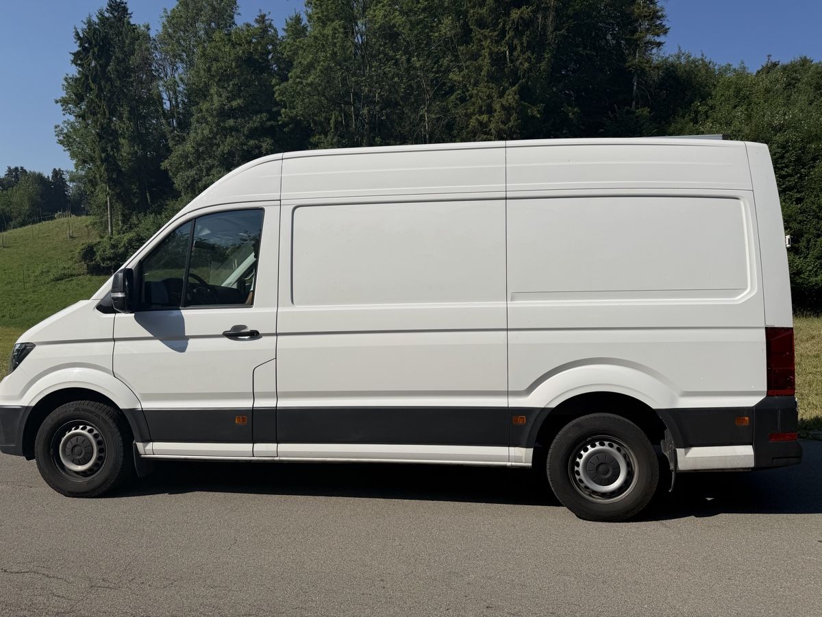 VW Veicoli commerciali: VW Crafter Kasten weiss mit Sortimo Ausbau – Usato da Amriswil venduto da BurOez 2