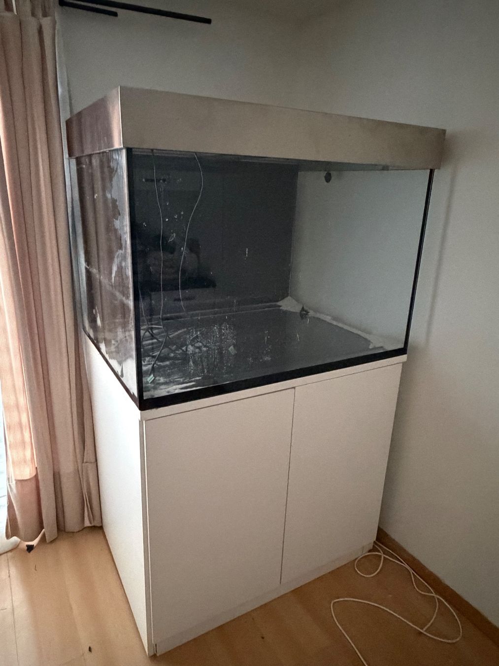 Terrario: Terrarium 105x80x70 mit LED – Usato da Balzers venduto da vwl_7zcs