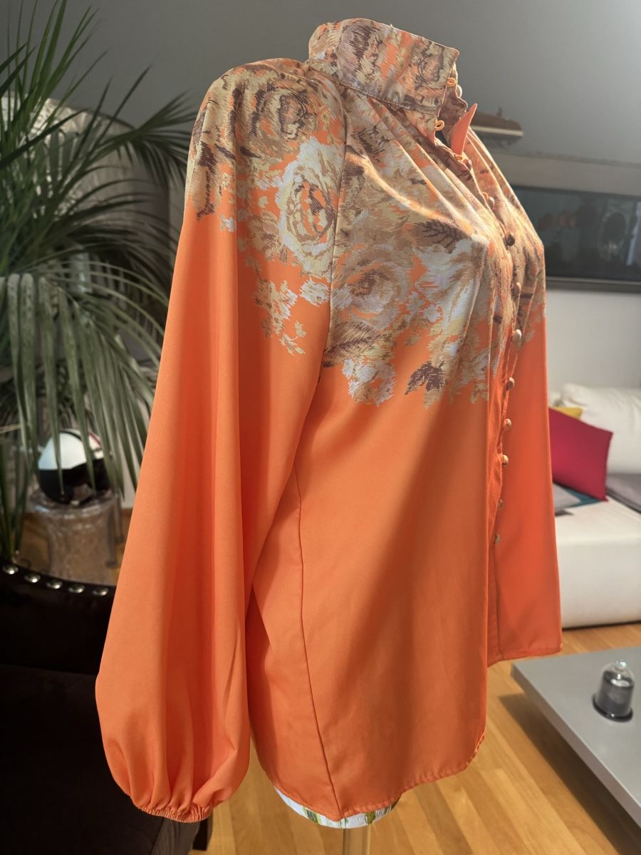 Camicette: Chemisier femme – Nuovo (secondo la descrizione) da Neuchâtel venduto da yul_rg8p 1