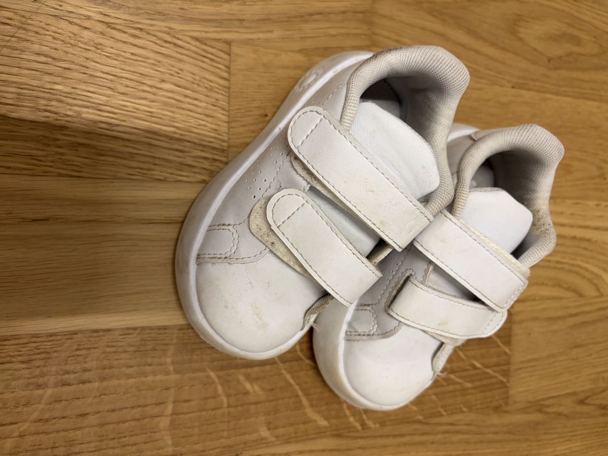 Adidas Schuhe für Jungen: Adidas Gr.23  – Gebraucht aus Frauenkappelen von SSCN01