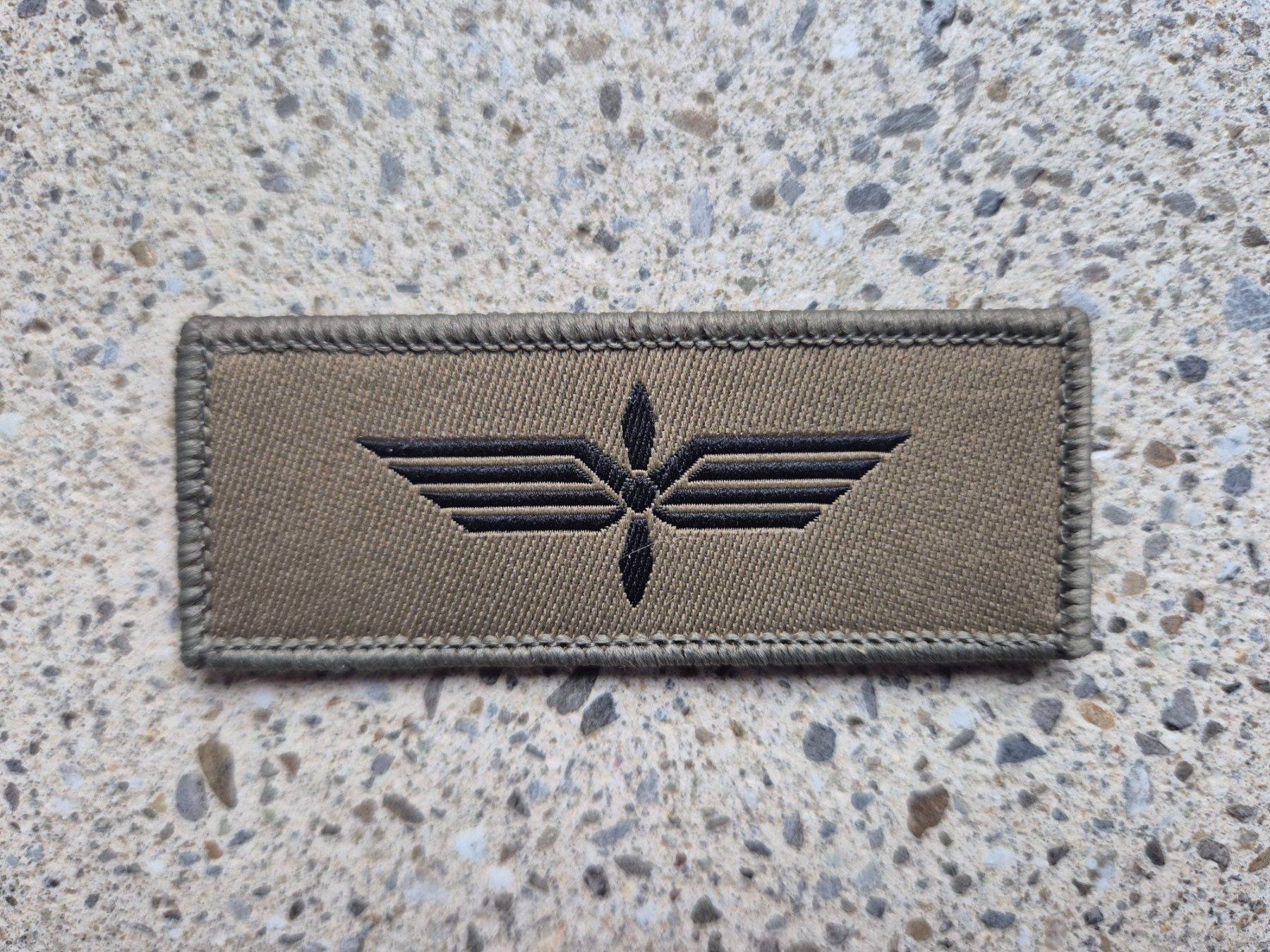 Schweizer Armee Placchette & Badge: *** Abzeichen Taz Pilot mit klett *** – Nuovo e nell'imballaggio originale da Riedholz venduto da fr_sIruP