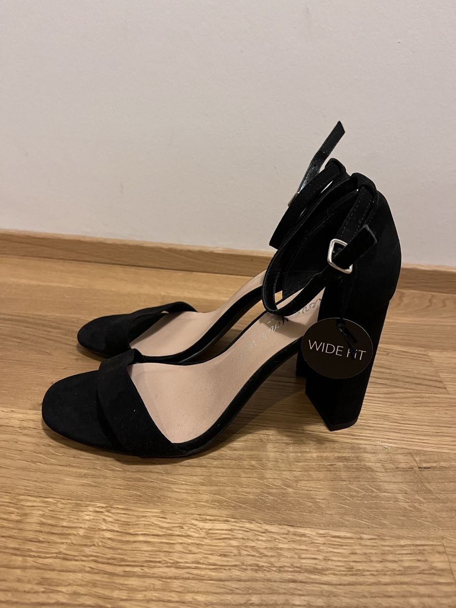 Damenschuhe: Sandale – Neu (gemäss Beschreibung) aus Allschwil von MaloseS08 1