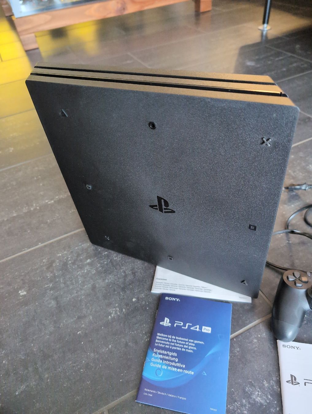 Sony Konsolen: Sony PlayStation 4 Pro CUH-7216B Konsole mit Controller – Gebraucht aus Aarau Rohr von Ajax13 2