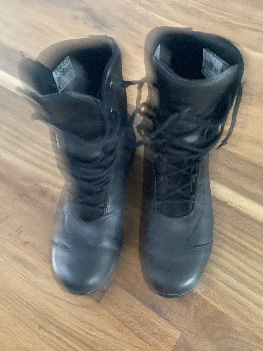 Scarpe da uomo: HAIX Goretex Schuh Grösse 43 – Usato da Tägerig venduto da oiluig83