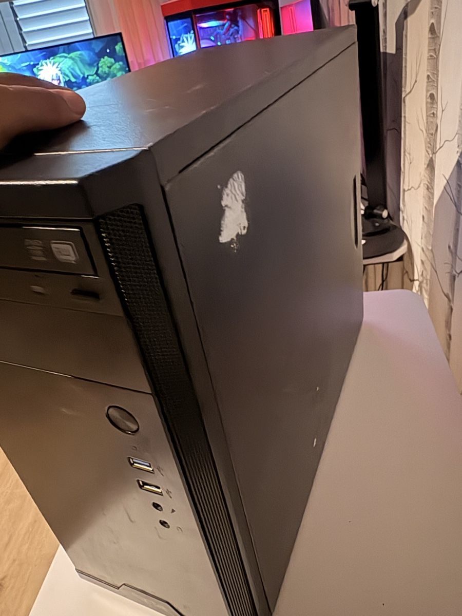 PCs: Ordinateur de bureau – Defekt aus Dompierre FR von PRiT_Madara 1