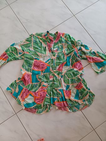 Sommerliche Bluse Palmenmuster Grösse xl 🌴☀️