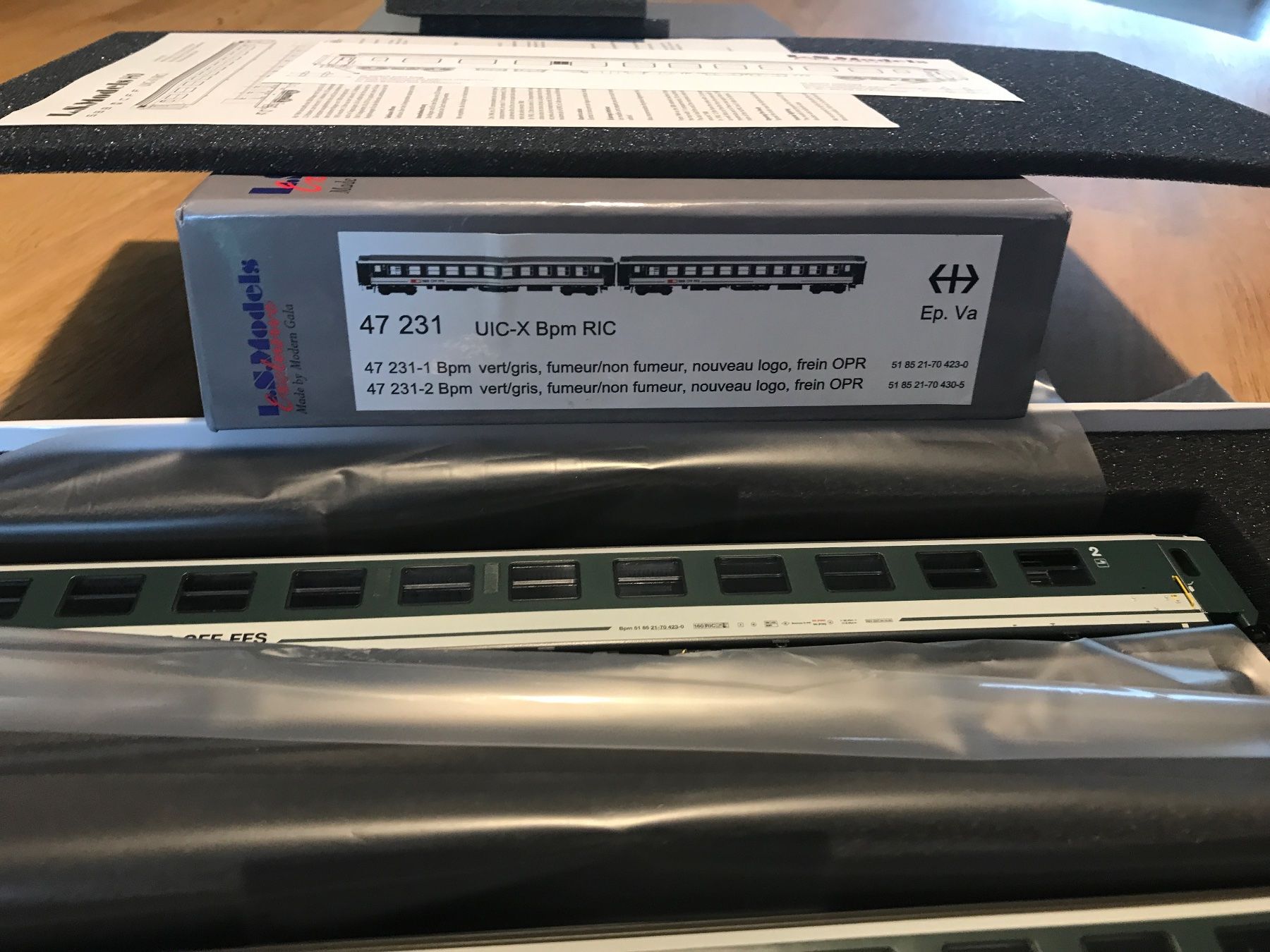 LS Models Modelleisenbahnen: LS Models 47 231 SBB Personenwagen – Neu und originalverpackt aus Basel von  1
