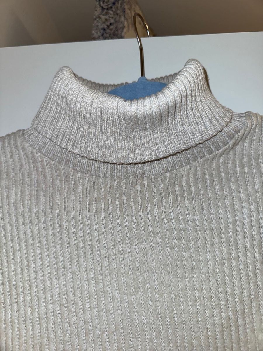 Zara Pullover & Sweatshirts: Rollkragen Pullunder Zara – Gebraucht aus Zofingen von ismail01a 2