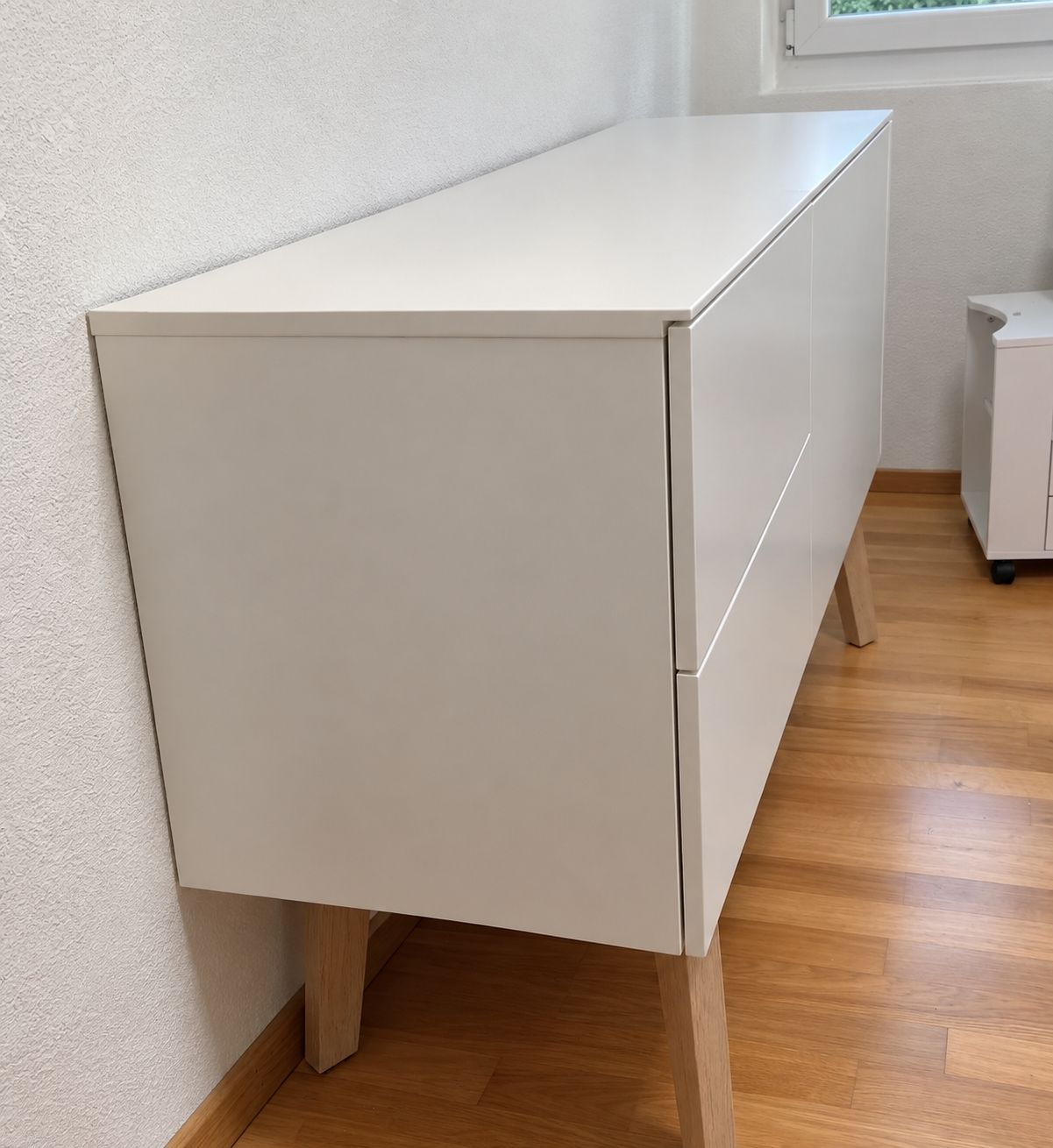Commodes: Grosszügige Kommode gebraucht – D'occasion à Küssnacht am Rigi par Lilibeth 1