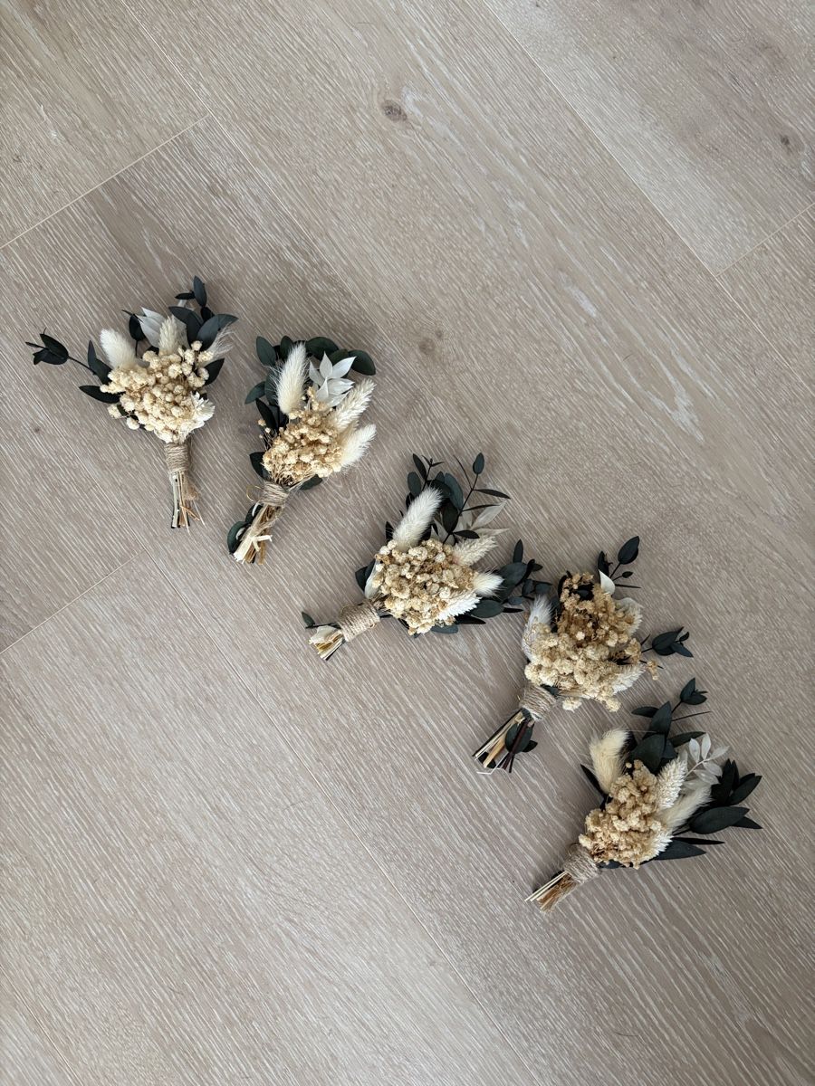 Tutte le decorazioni: 5 anstecker Trockenblumen Hochzeit – Usato da Urtenen-Schönbühl venduto da LaPriinciipessa