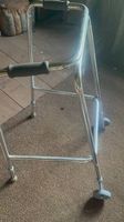 Einfacher Rollator für in der Wohnung