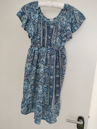 Sommerliches Ethno Kleid in Blau (Grösse M) – Seidenmischung