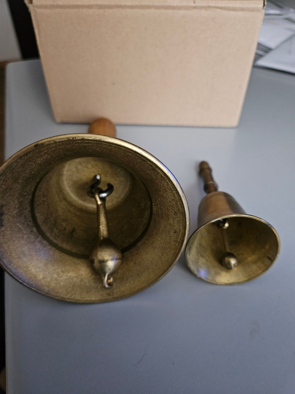 Campanacci mucche: 2 schöne Glocken aus Guss – Usato da Langendorf venduto da Bruenu 4