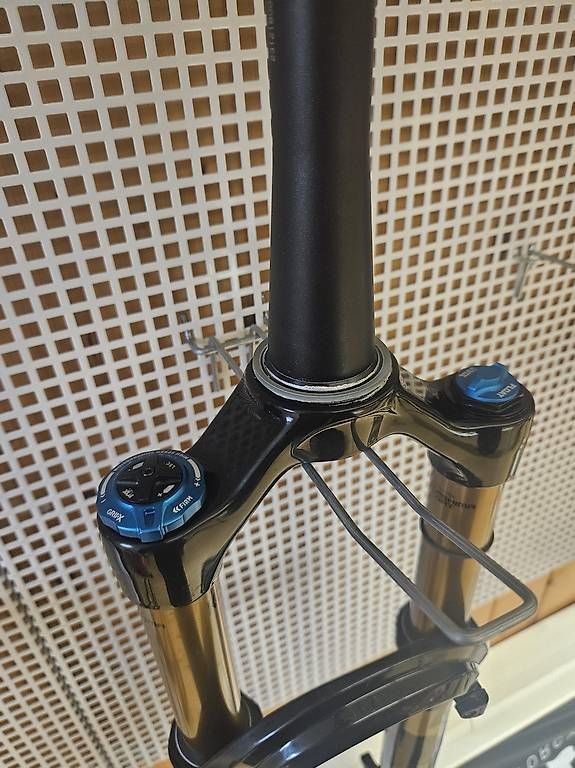 Pezzi di ricambio: Fox factory 34 LT grip X 130mm – Usato da Einsiedeln venduto da RomanB. 2