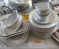 Vaisselle filet or ancienne