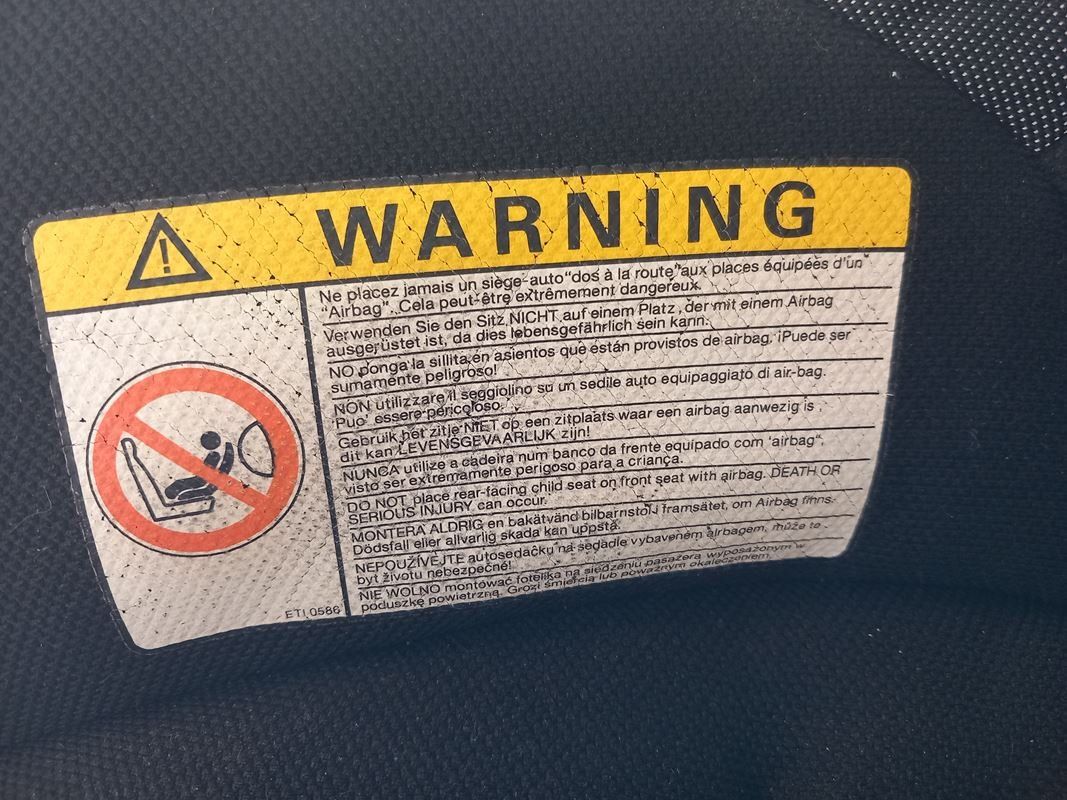 Maxi-Cosi Seggiolini per auto: MAXI COSI Kindersitz – Usato da Hünenberg venduto da Restwert_Zug 2