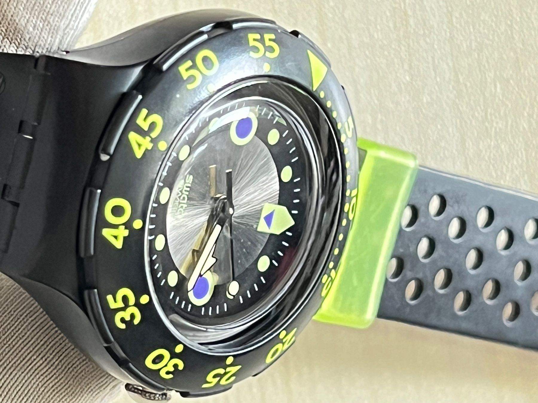 Swatch Orologi: Swatch Taucheruhr / Wasserdicht / Sommer-Design – Usato da Grenchen venduto da chththl 5
