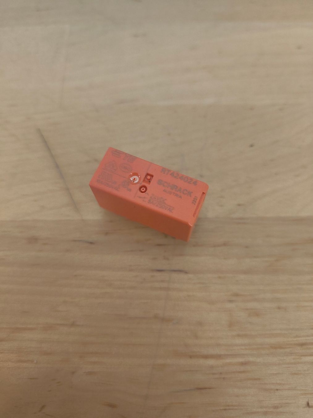 Componenti elettronici: RT424024 Leistungsrelais der Baureihe RT2 – Usato da Emmenbrücke venduto da BlSi 2