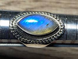 Schöner orientalischer Silber Ring: natürlicher Labradorit
