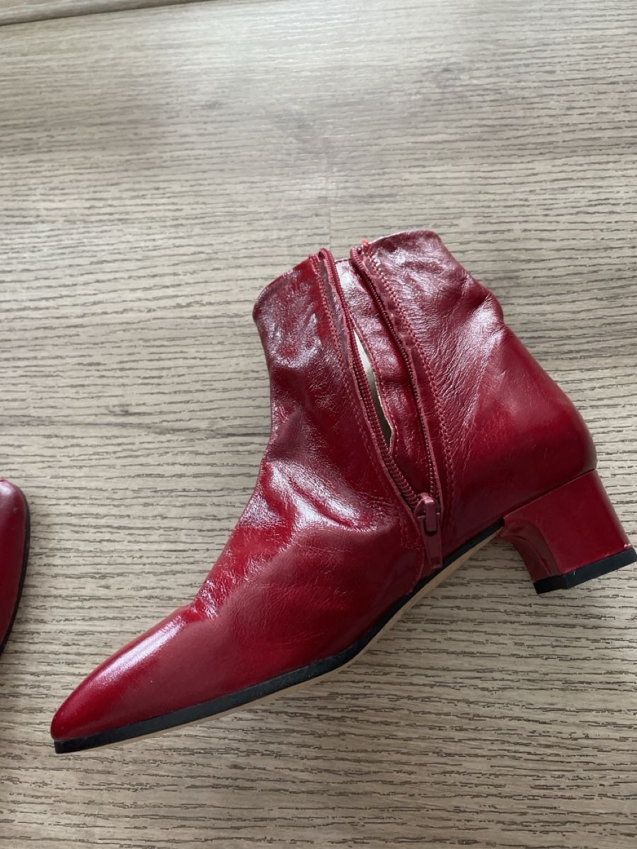 Zara Scarpe da donna: Chic Burgundy Patent Leather Ankle Boots – Nuovo (secondo la descrizione) da Vessy venduto da jie_gl9n 5