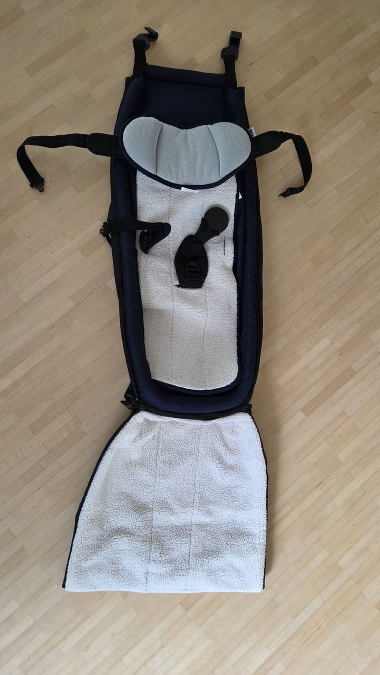 Croozer Remorques: Croozer Babysitz – D'occasion à St. Gallen par nasi-goreng 2