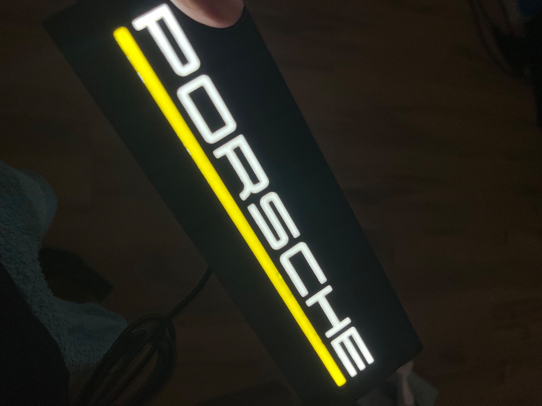 Lampade: Lampe LightBox Porsche rouge/jaune usb – Nuovo (secondo la descrizione) da Noville venduto da Berlusconi55 1