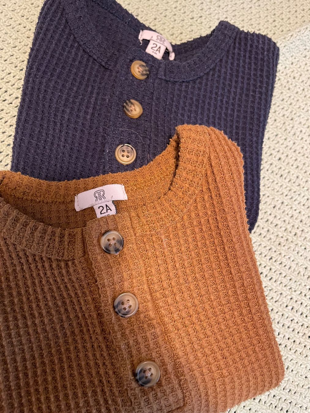 La Redoute Kleiderpakete & -sets: Joggpants & Pullover Set, Grösse 2Jahre, Top Zustand! – Gebraucht aus Bülach von bjoernbenny 1