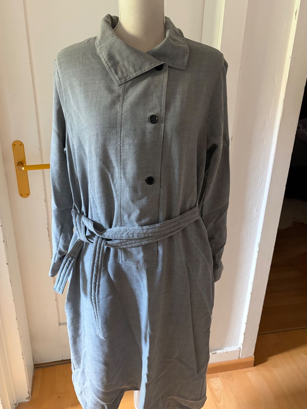 Steffen Schraut Kleider: Feines Wollkleid von Steffen Schraut – Gebraucht aus Schaffhausen von _queen_c