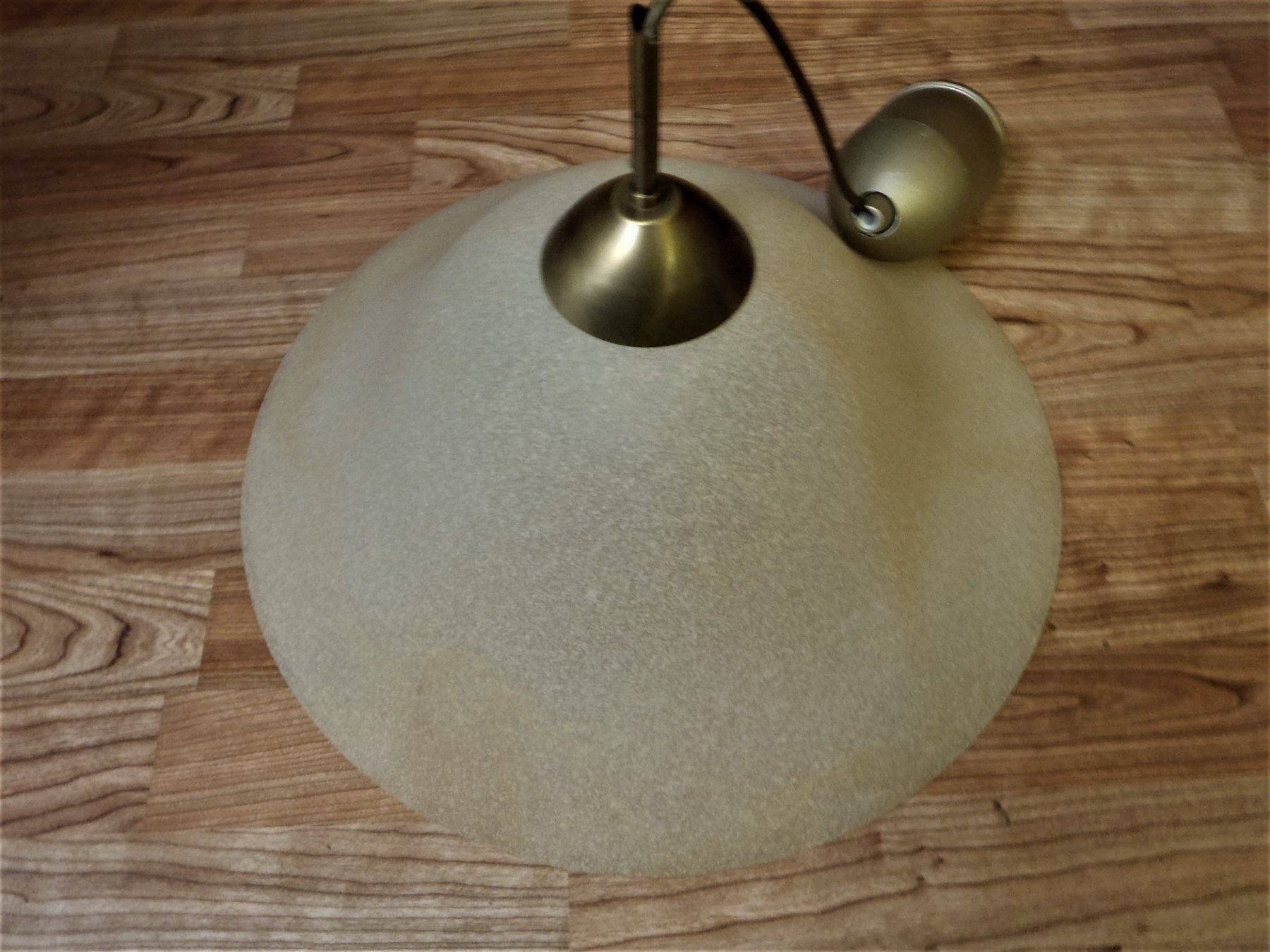 Lampade: Hängelampe mit gefärbtem Glasschirm – Usato da Diegten venduto da marcel3891