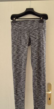 3x Damen Leggings, Grösse S, verschiedene Farben