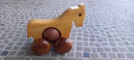 Holzspielzeug Pferd auf Rädern, Handarbeit, Top Zustand!/700