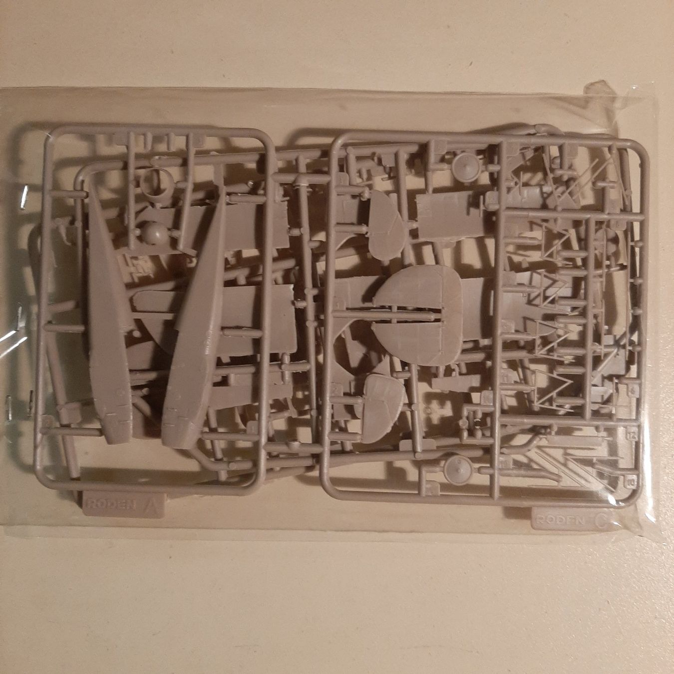 Kit di modellismo & Modellini statici: 307a ... Albatros D.III ... Roden Ro 024 – Nuovo (secondo la descrizione) da Bonstetten venduto da Benibanny59 9