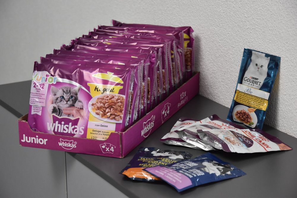 riesiges WHISKAS Junior Futter Set * 58 Beutel !! | Kaufen auf Ricardo