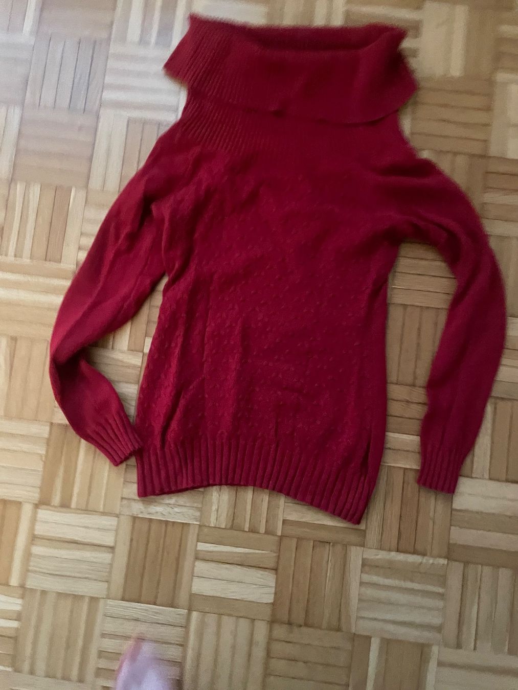 Guess Maglioni & Felpe: Schöner Guess Pullover – Usato da Zürich venduto da Miush999