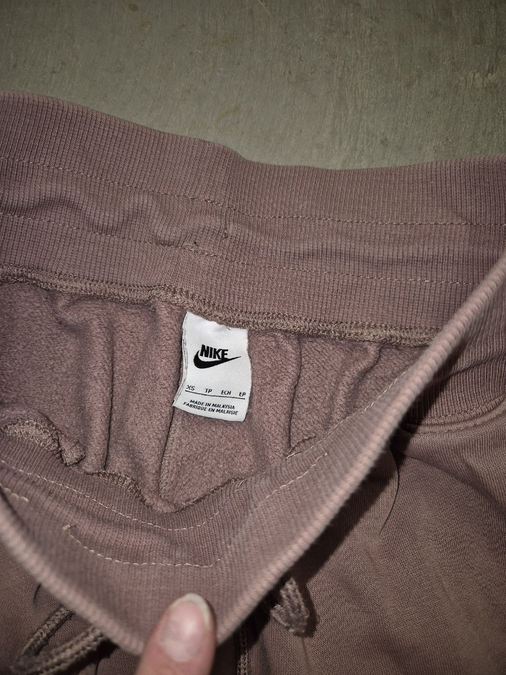 Nike Maglioni & Felpe: Ensemble jogging et sweat Nike XS  – Usato da Puplinge venduto da melodiieee 5