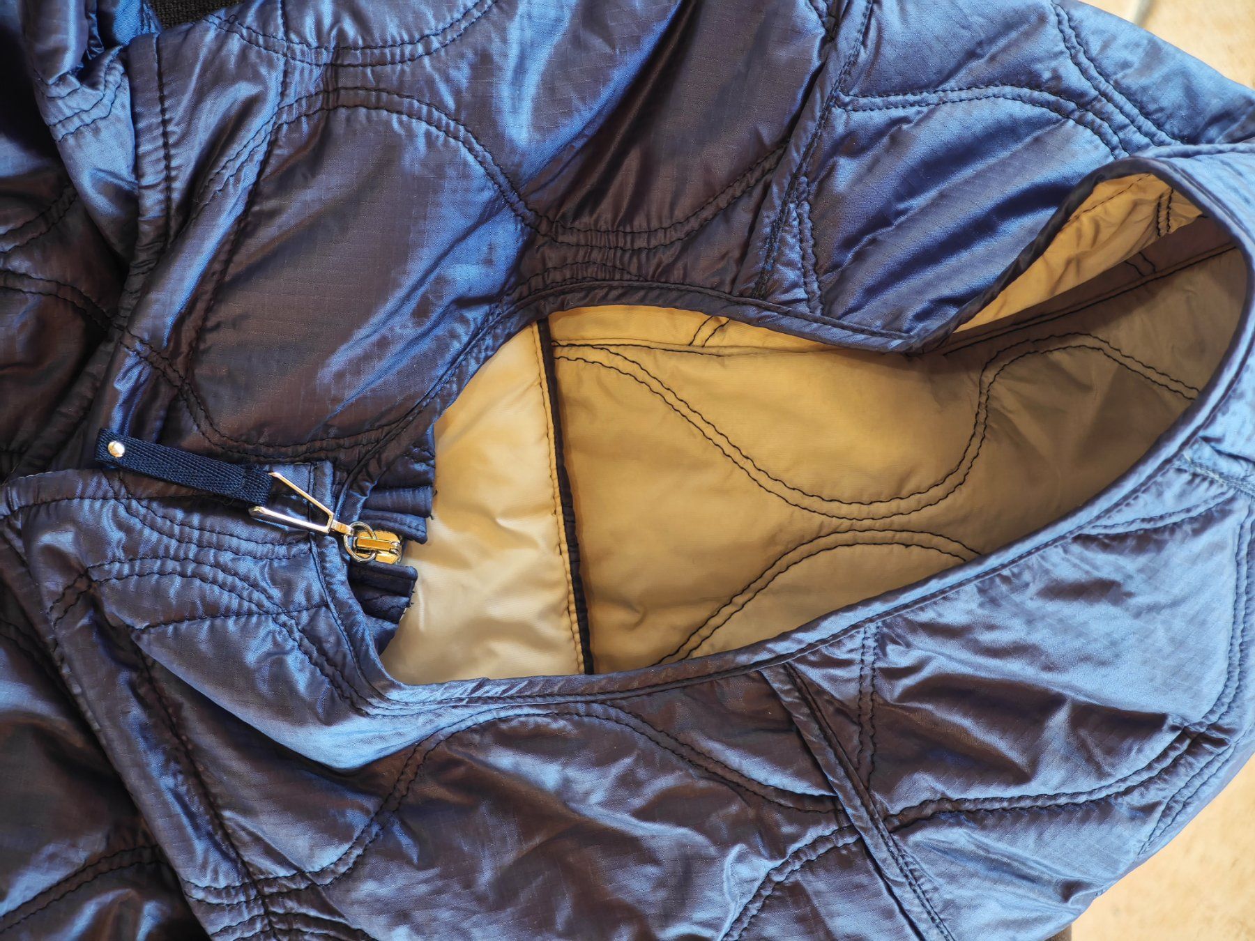 Jet Set Jacken: Jetset Übergangsjacke Grösse 3 Metallic Blau – Gebraucht aus Freienbach von Xyzchristianxyz 5