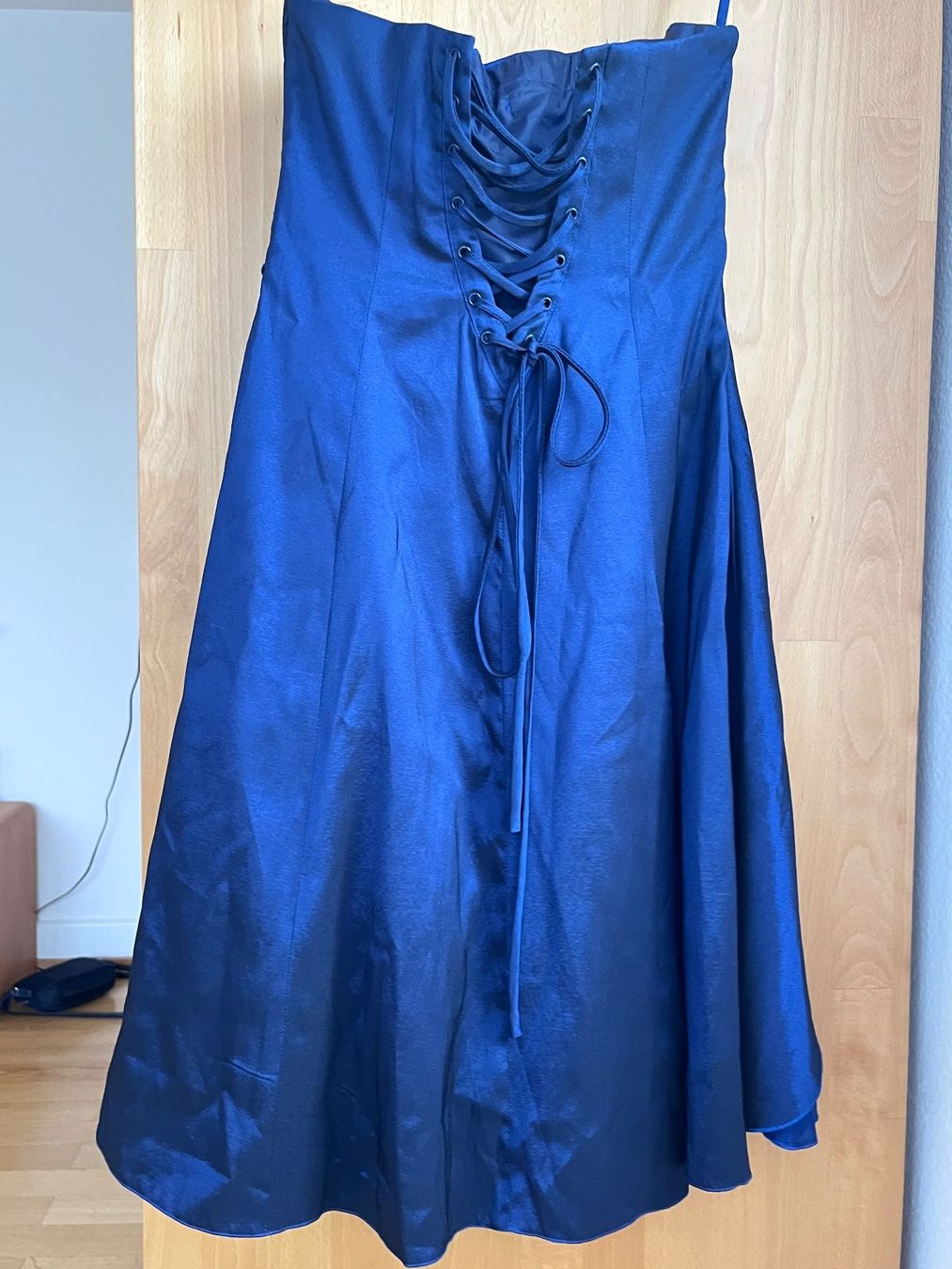 Kleider: Cocktailkleid – Gebraucht aus Liestal von suz_2xmj 2