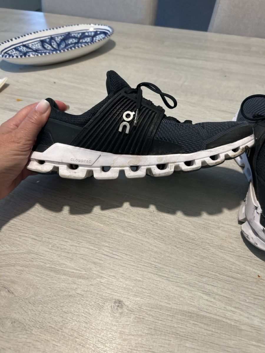 On Scarpe da uomo: ON Cloud Laufschuhe  Grösse 40.5 – Usato da bülach venduto da Marinas1 1