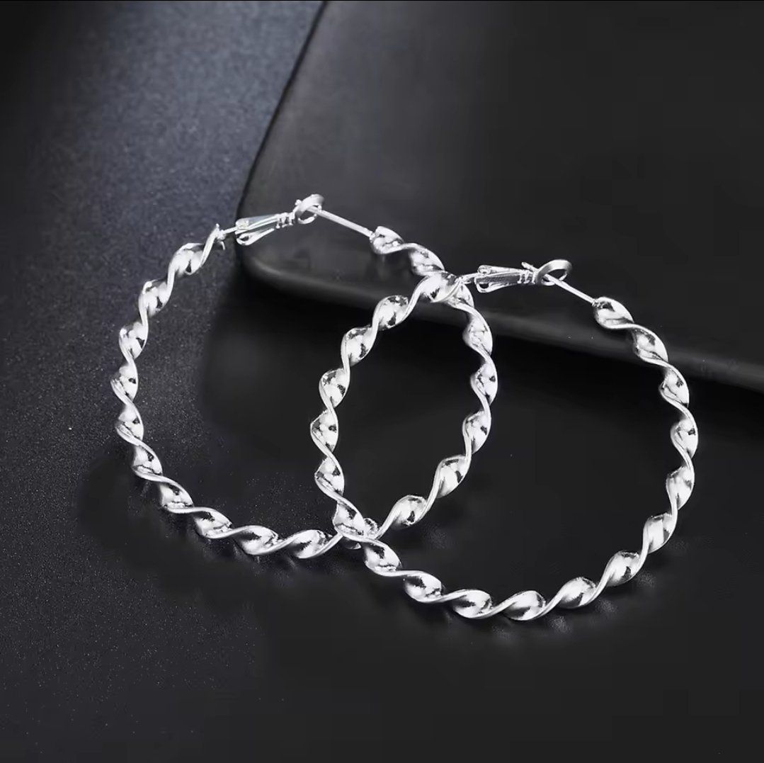 Ohrringe & -stecker: Elegante Ohrringe, 925 versilbert – Neu (gemäss Beschreibung) aus Grenchen von maretop