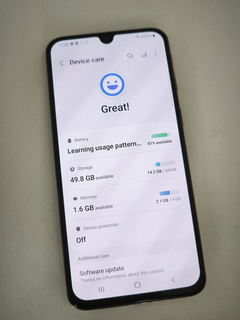 Samsung Telefoni cellulari / Smartphones: Samsung Galaxy A40 bon état – Usato da Riaz venduto da vanucaptures 2